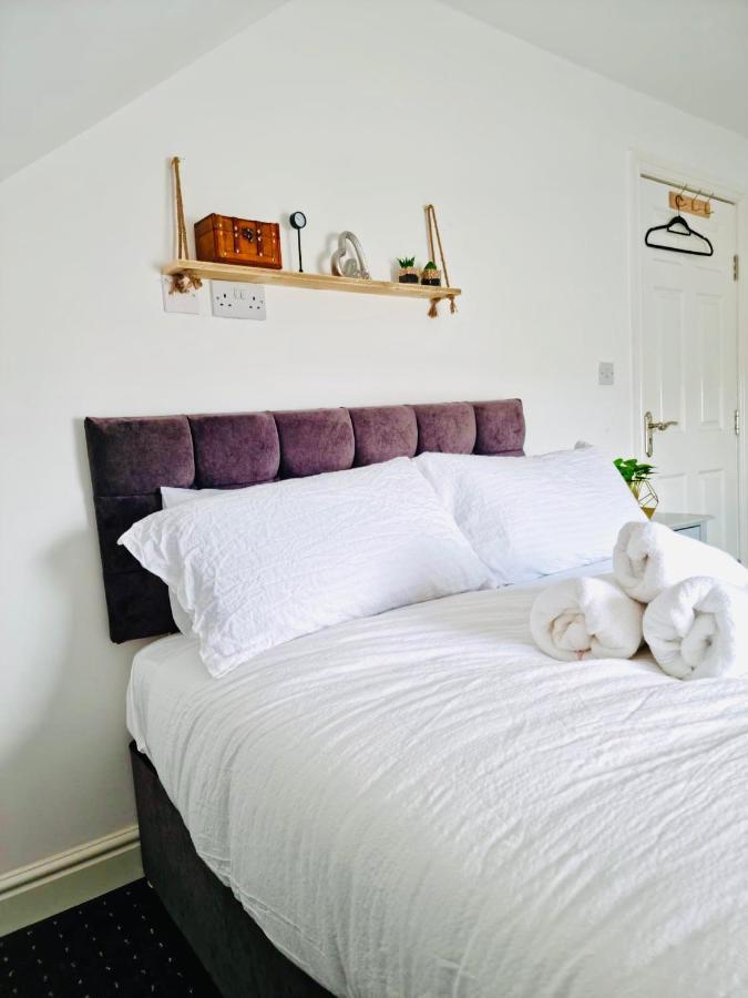 Cosy 3 Bed Apartment Near Birmingham Airport & Nec Perfect For Groups & Contractors! Exterior photo